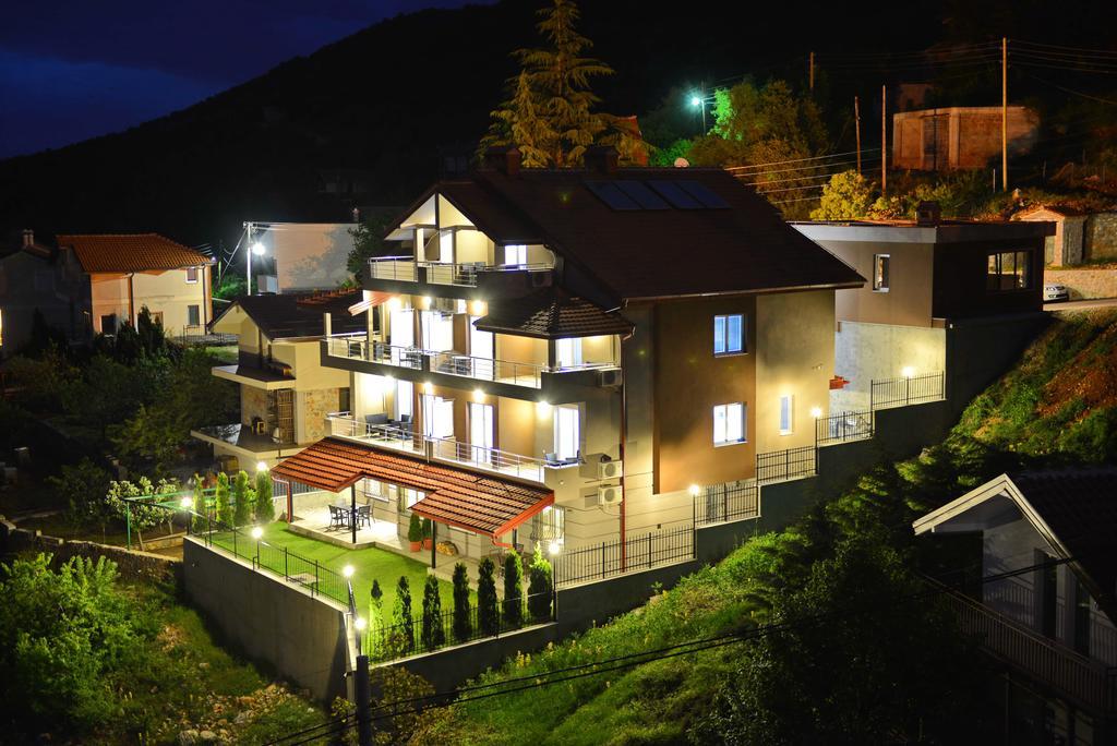 Διαμέρισμα Velestovo House
